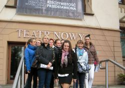 wyjscie-do-teatru-01.jpg